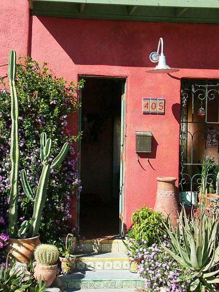 Door_405.jpg - #0156_Door 405 pink with catcus, Old Tucson, Arizona.