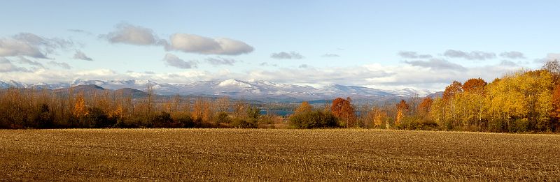CharlotteVtView_Adirondack_Mountains.jpg - #0329_View of Adarondacks from Vermont Rt 7 just north of Charlotte, VT.