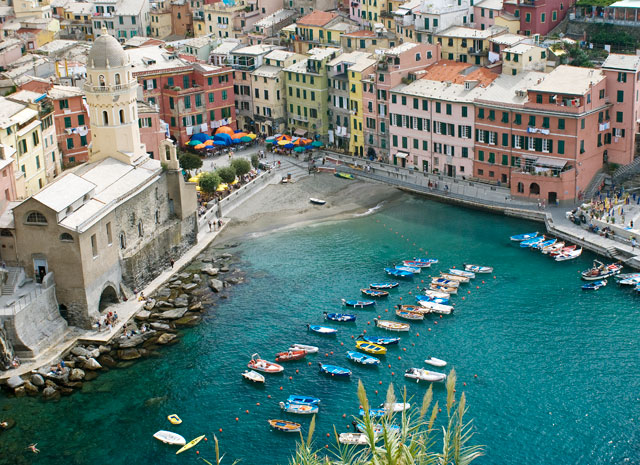 Vernazza_DSC06681.jpg - #0229_View from hiking trail between towns of the cinque terre, Vernazza, Italy